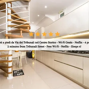  Apartment Centro Storico - Casa Con Wi-fi E 4 Posti Letto In Via Dei Tribunali
